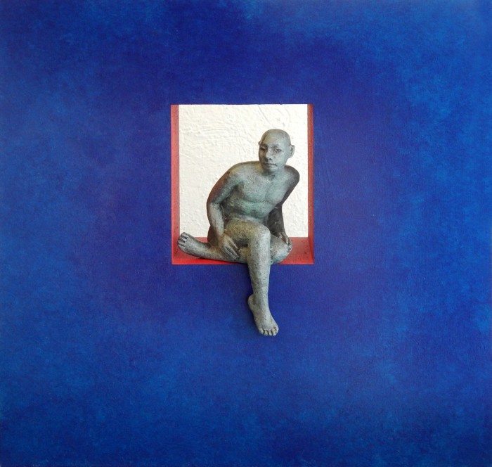 Hombre al vacio azul mediano