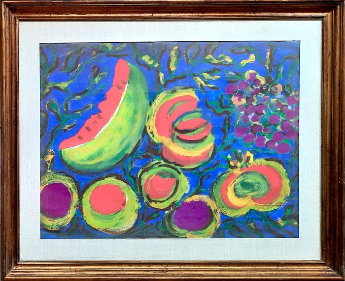 Naturaleza muerta sobre fondo azul