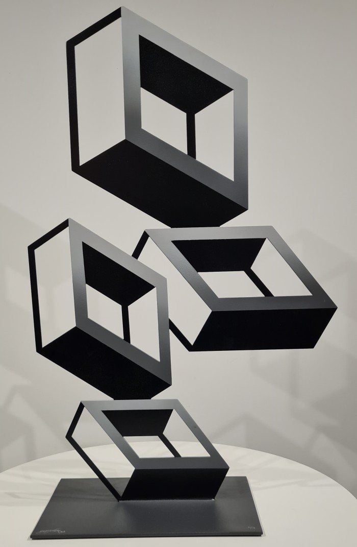 Alegre Perspectiva Gris L