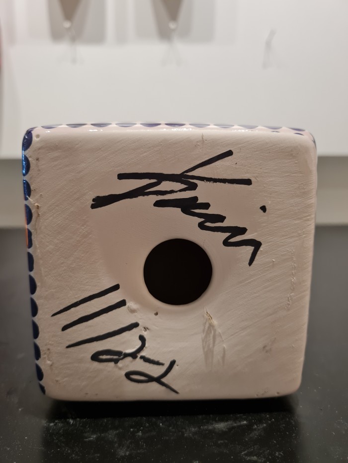 Cube pink with black dots