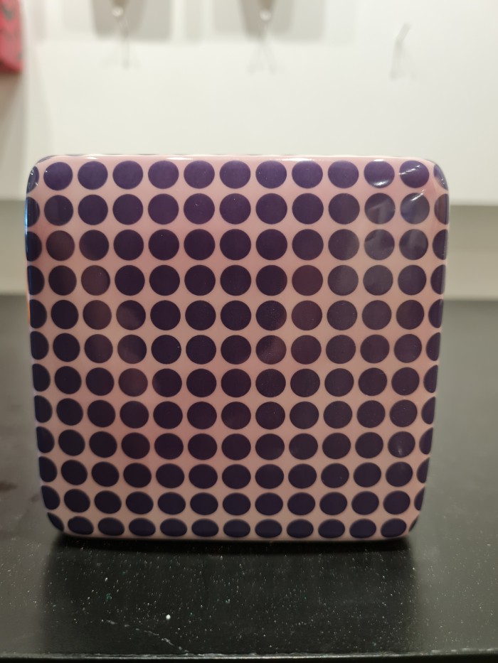 Cube pink with black dots