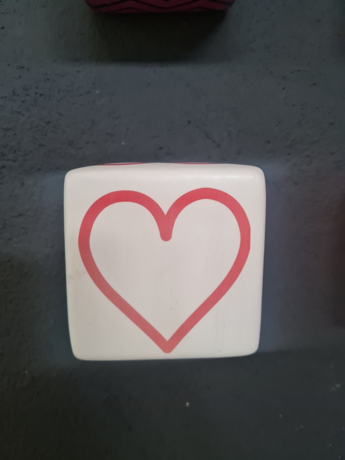 Cube White with red heart
